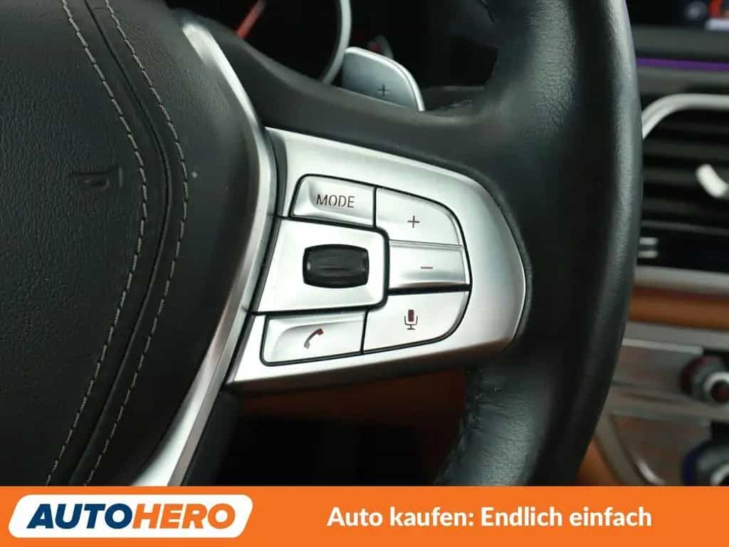 BMW 7 Series 740i  Aut.*LASER*HEAD-UP*360CAM*NAVI*ACC*MASSAGE 02/2018-photo-24