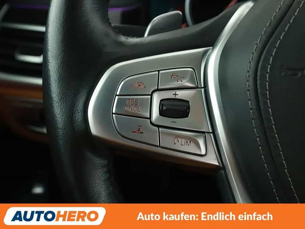 BMW 7 Series 740i  Aut.*LASER*HEAD-UP*360CAM*NAVI*ACC*MASSAGE 02/2018-photo-25