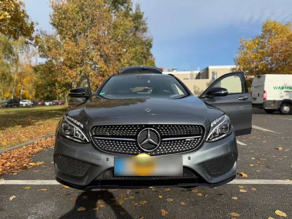 Mercedes-Benz C-Class C43 07/2017-photo-2