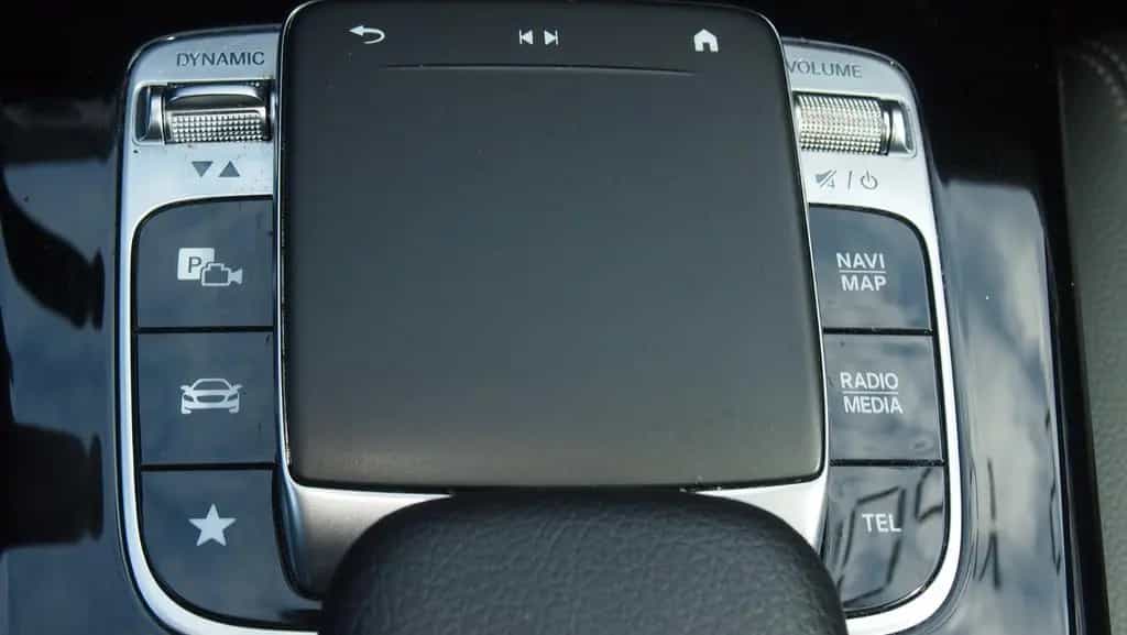 Mercedes-Benz A-Class 180 NEUES MODEL !!! 02/2020-photo-11