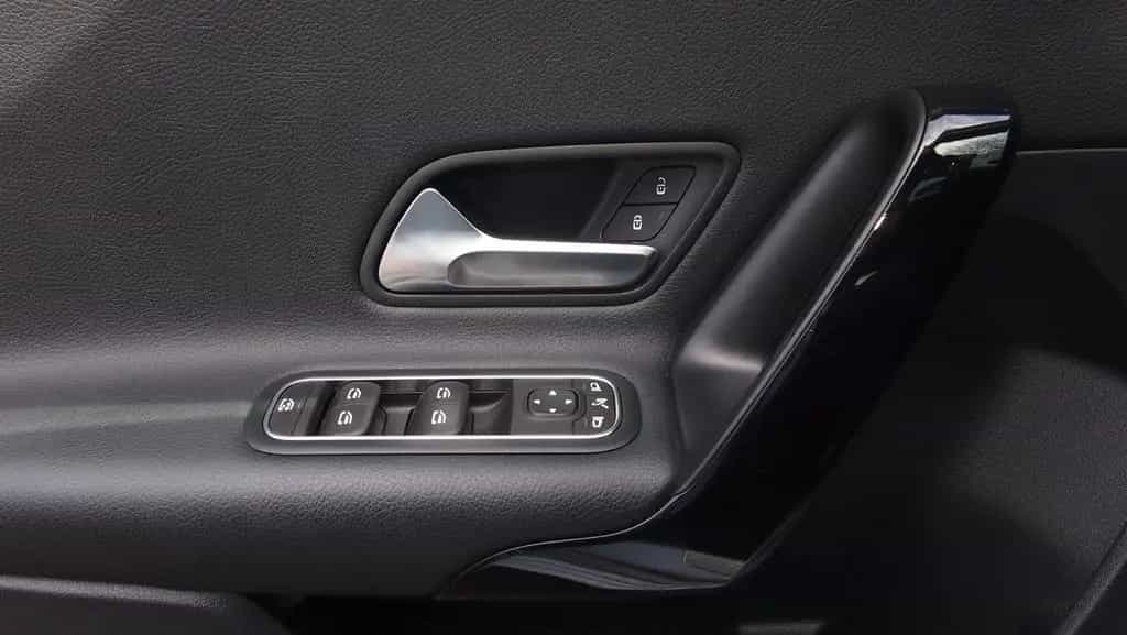 Mercedes-Benz A-Class 180 NEUES MODEL !!! 02/2020-photo-26