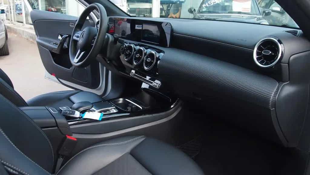 Mercedes-Benz A-Class 180 NEUES MODEL !!! 02/2020-photo-30