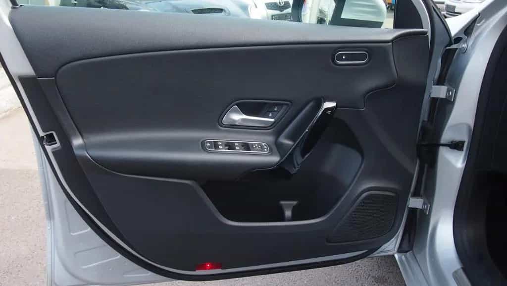 Mercedes-Benz A-Class 180 NEUES MODEL !!! 02/2020-photo-44