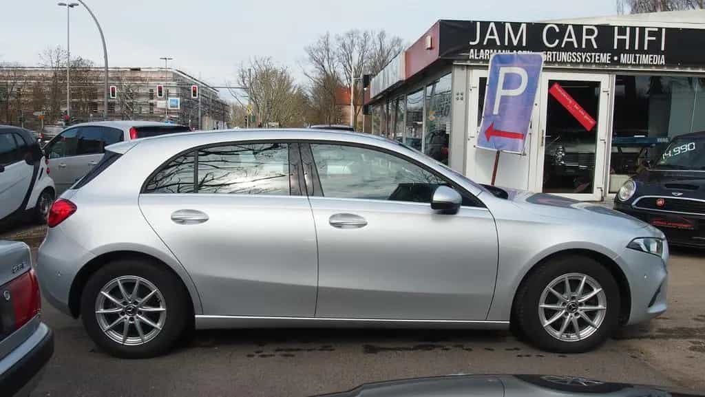 Mercedes-Benz A-Class 180 NEUES MODEL !!! 02/2020-photo-6