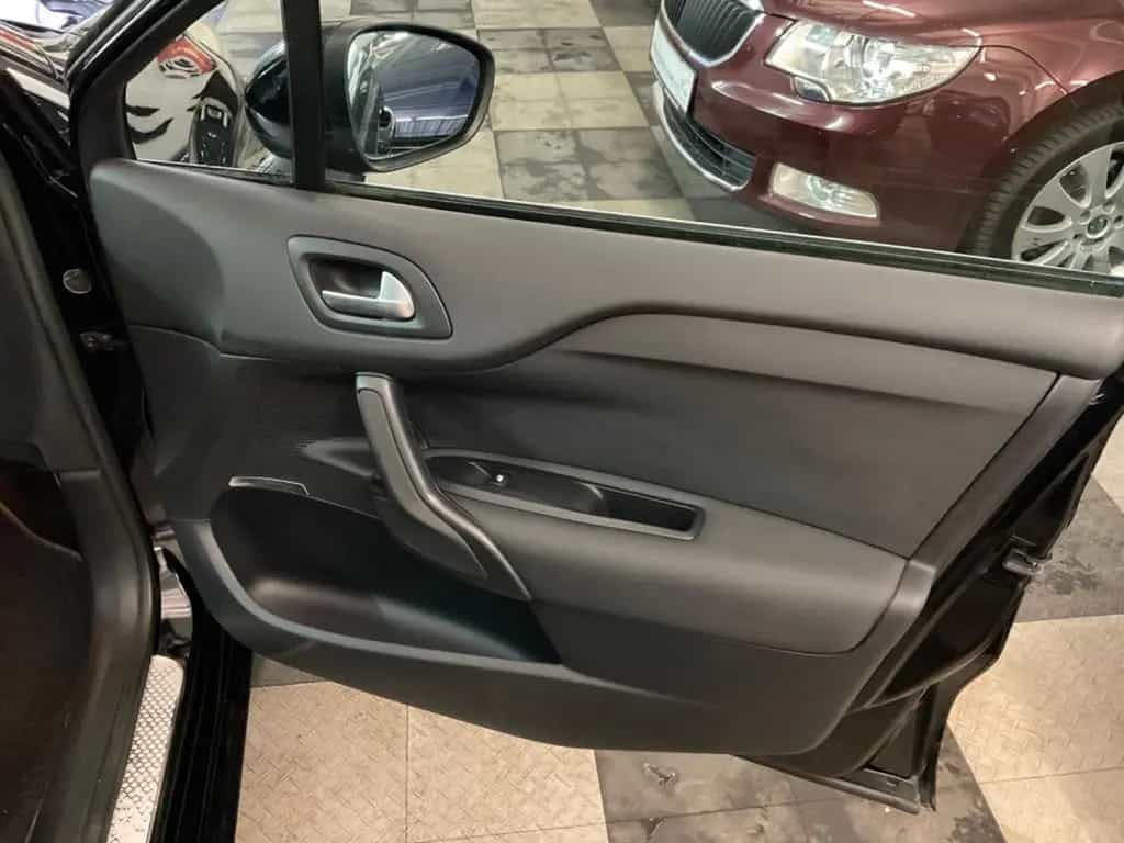 Citroën DS4 1,6i Automatik, SoChic, Navi,02-2027 10/2013-photo-18