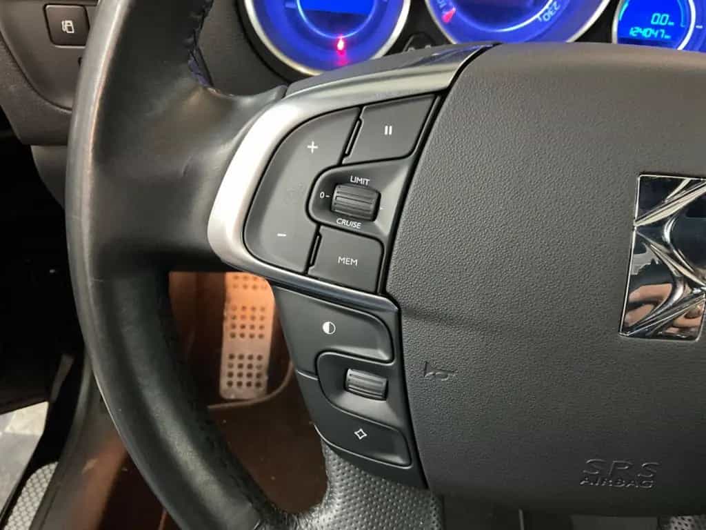 Citroën DS4 1,6i Automatik, SoChic, Navi,02-2027 10/2013-photo-36