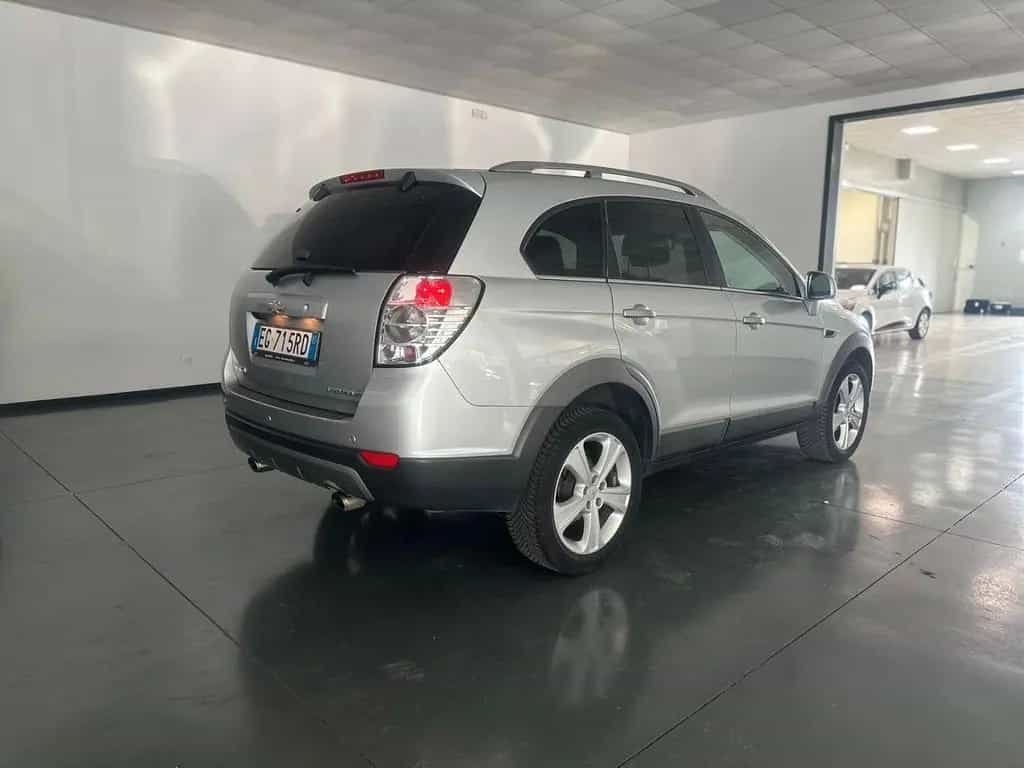Chevrolet Captiva 2.2 VCDi 184CV 4WD LTZ 05/2011-photo-4