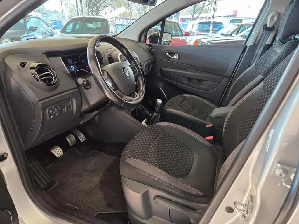 Renault Captur Intens 03/2019-photo-8