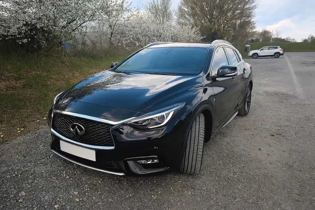 Infiniti Q30 2.0t DCT AWD Sport Sport 10/2017-photo-1