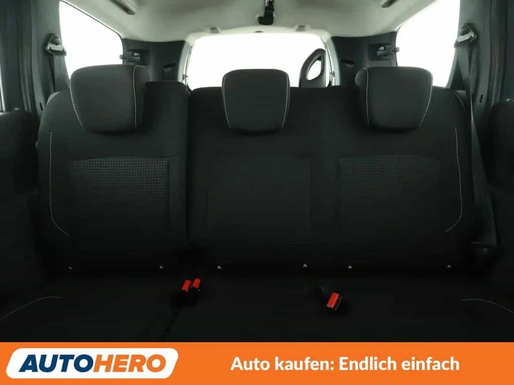 Dacia Lodgy 1.2 TCe Laureate*TEMPO*KLIMA*LIM* 05/2018-photo-14