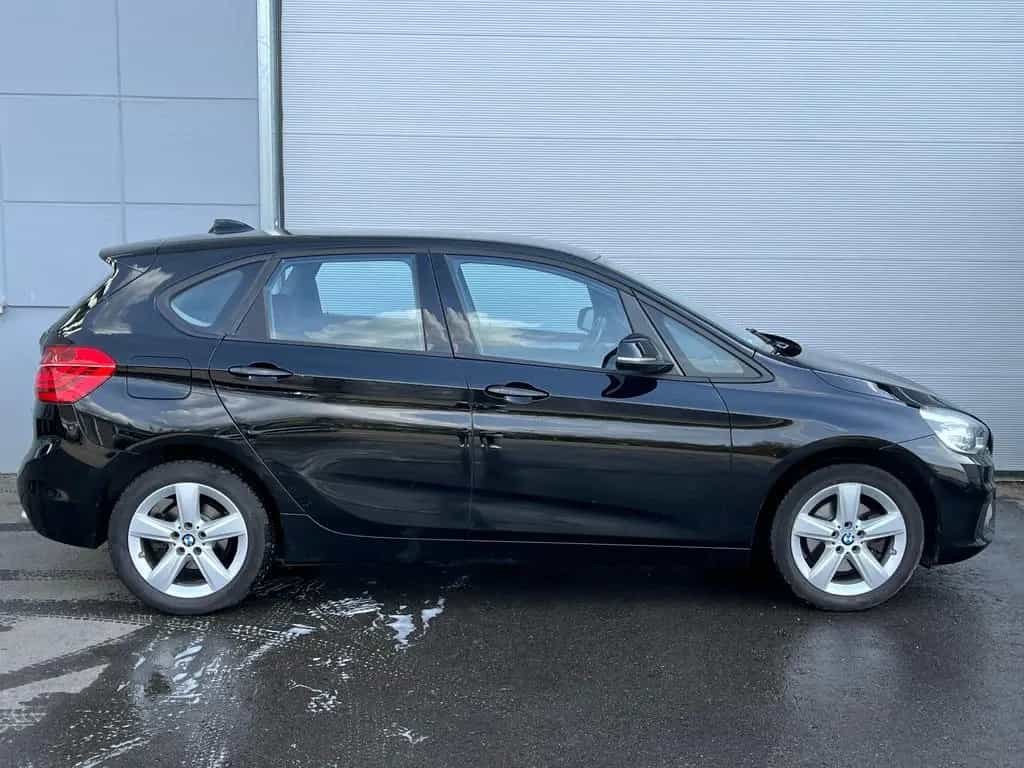 BMW 2 Series 220i Active Tourer*SHZ*LED*NAVI*KEYLESS*KAMERA 01/2017-photo-4