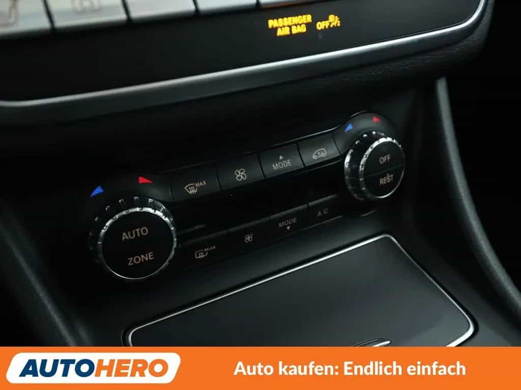 Mercedes-Benz GLA 250 4Matic Urban Aut.*NAVI*LED*ACC*PDC*SHZ* 10/2019-photo-22