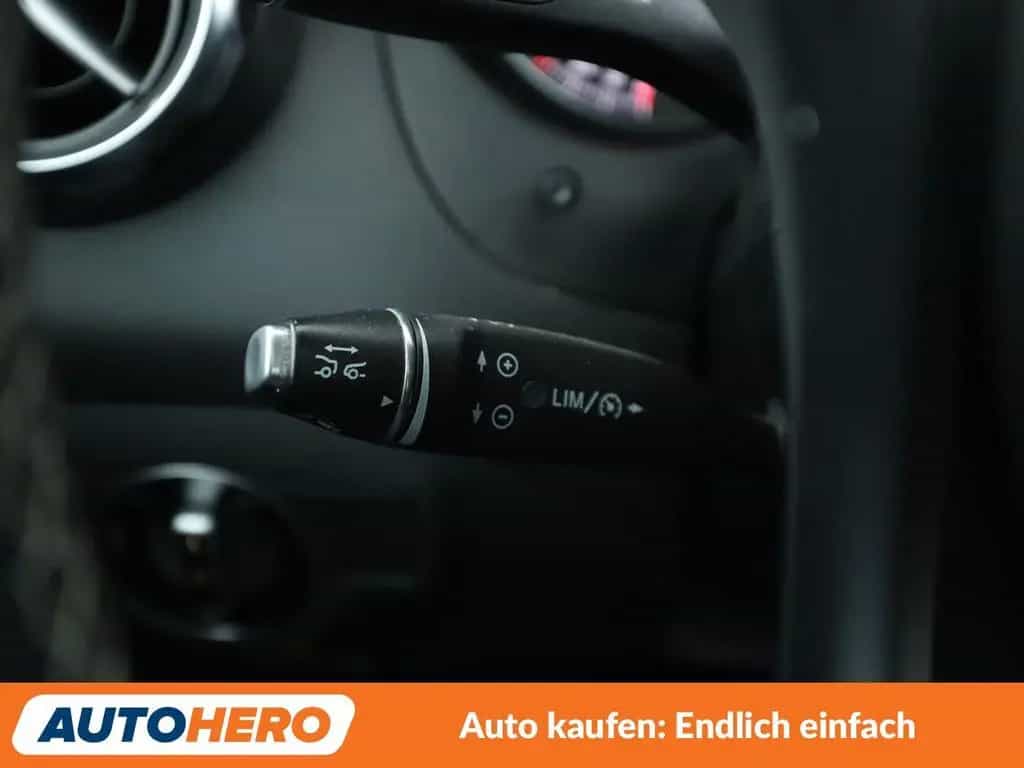 Mercedes-Benz GLA 250 4Matic Urban Aut.*NAVI*LED*ACC*PDC*SHZ* 10/2019-photo-26