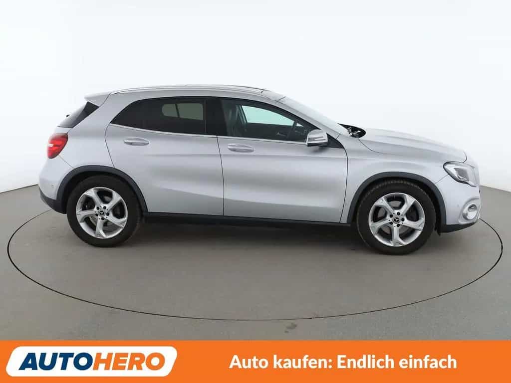 Mercedes-Benz GLA 250 4Matic Urban Aut.*NAVI*LED*ACC*PDC*SHZ* 10/2019-photo-6