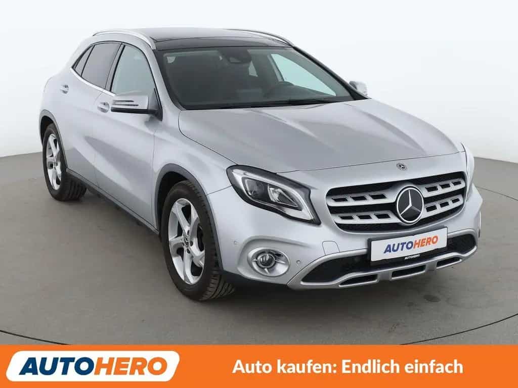 Mercedes-Benz GLA 250 4Matic Urban Aut.*NAVI*LED*ACC*PDC*SHZ* 10/2019-photo-7