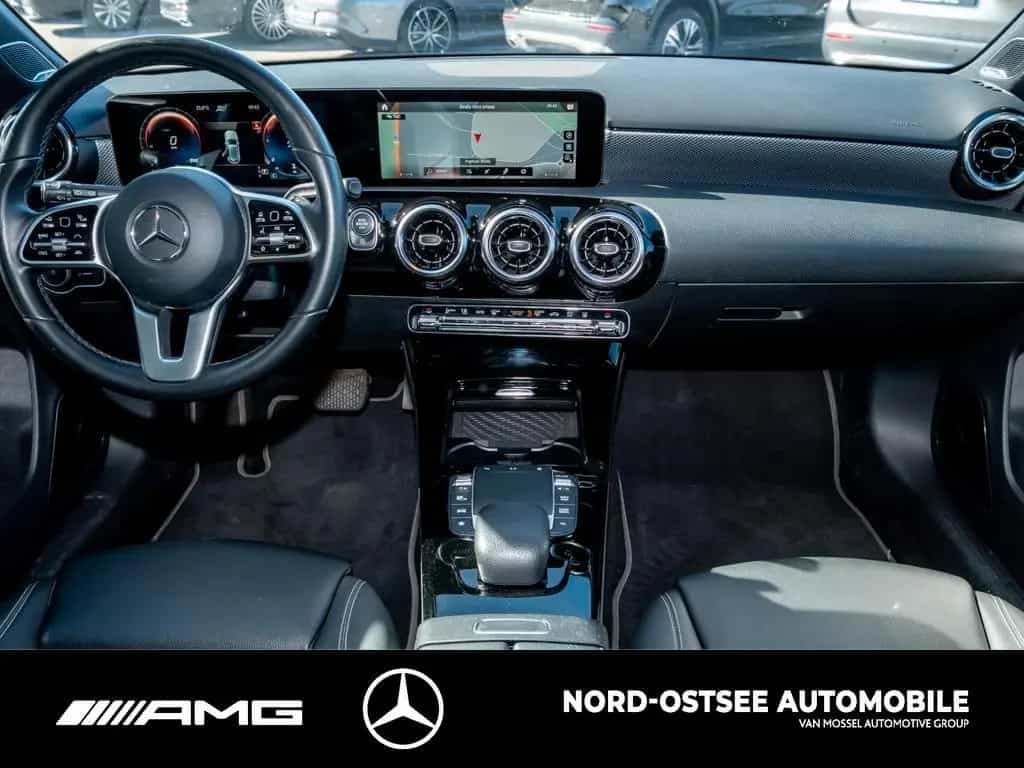 Mercedes-Benz A 200 d PROGRESSIVE NAVI+ 360° LED AHK SHZ BUR 12/2020-photo-11