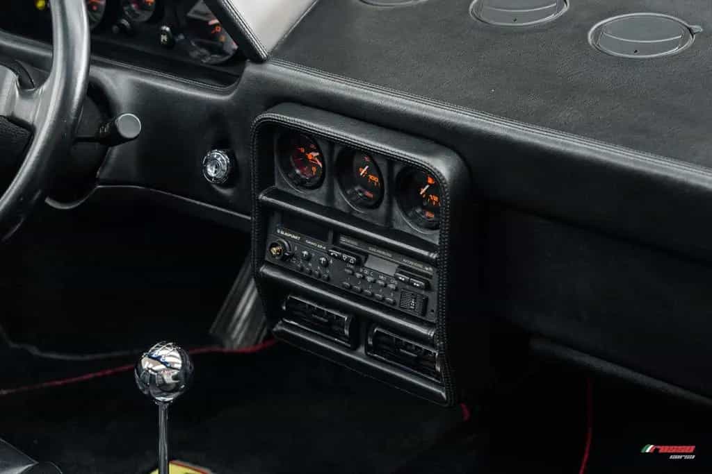 Ferrari 208 GTS Turbo *A COLLECTOR'S HIDDEN GEM* 12/1988-photo-18
