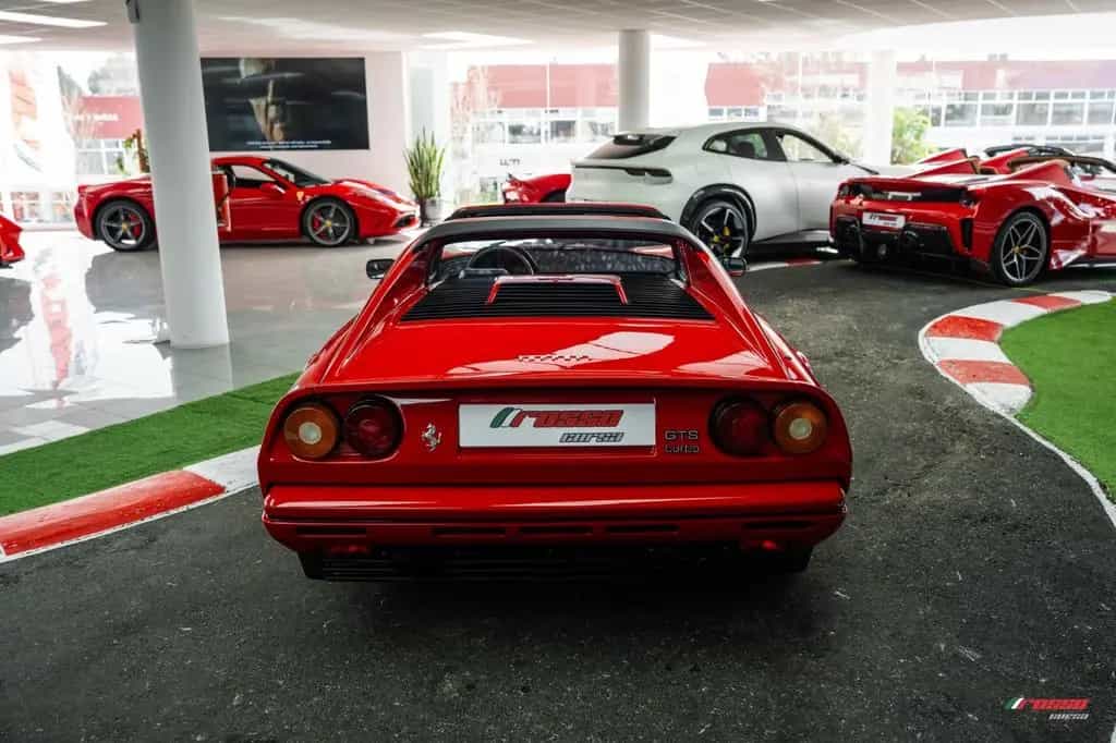 Ferrari 208 GTS Turbo *A COLLECTOR'S HIDDEN GEM* 12/1988-photo-7