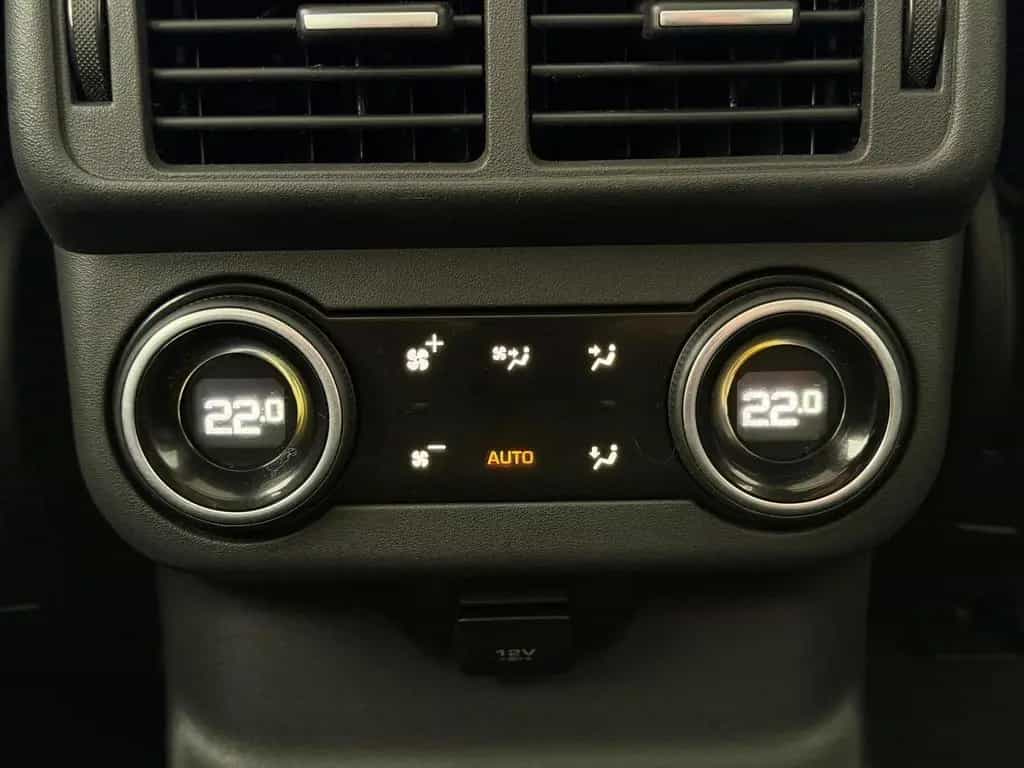 Land Rover Range Rover Rover Velar HSE MATRIX/AHK/Standh/Pano/360 09/2018-photo-17