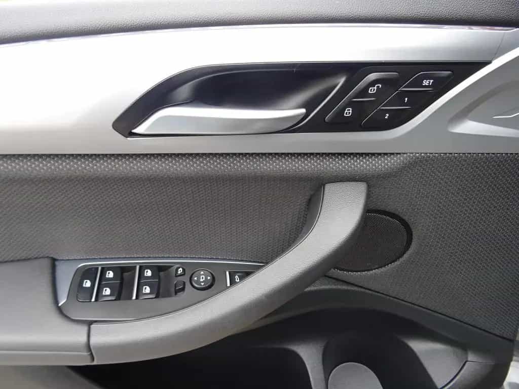 BMW X3 xDrive20d Advantage/18"/SHZ/LED/Pano/Navi/AHK 02/2020-photo-13