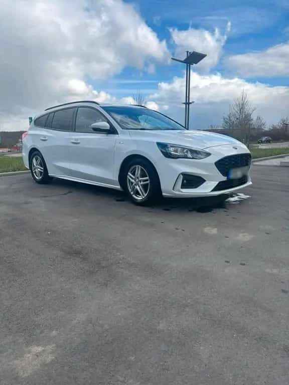 Ford Focus ST-Line-150 PS-Top gepflegt 07/2019-photo-2