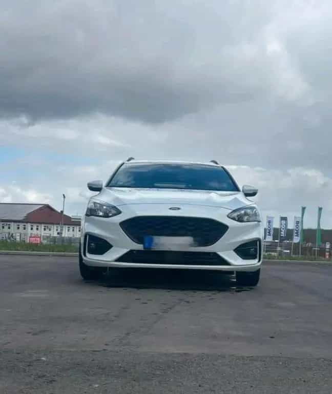 Ford Focus ST-Line-150 PS-Top gepflegt 07/2019-photo-3