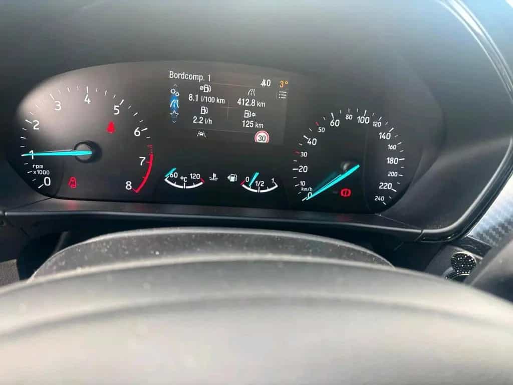 Ford Focus ST-Line-150 PS-Top gepflegt 07/2019-photo-7