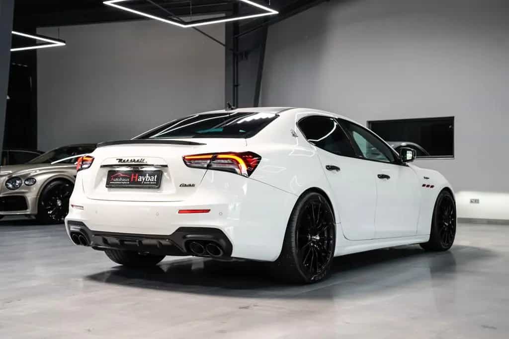 Maserati Ghibli 3.8 V8 Trofeo CarbonPack-360°-21" 07/2021-photo-8