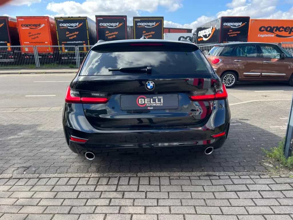 BMW 3 Series 320 Touring 320 d xDrive Advantage FINANZIERUNG 01/2021-photo-5