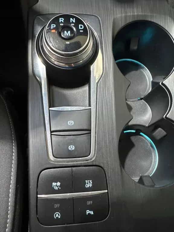 Ford Focus Tur C & C Aut.Navi LED AHK Winter PDC 01/2020-photo-11