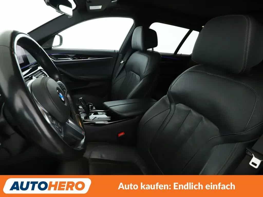 BMW 5 Series 540i xDrive M Sport Aut.*LED*NAVI*TEMPO*CAM* 05/2019-photo-9