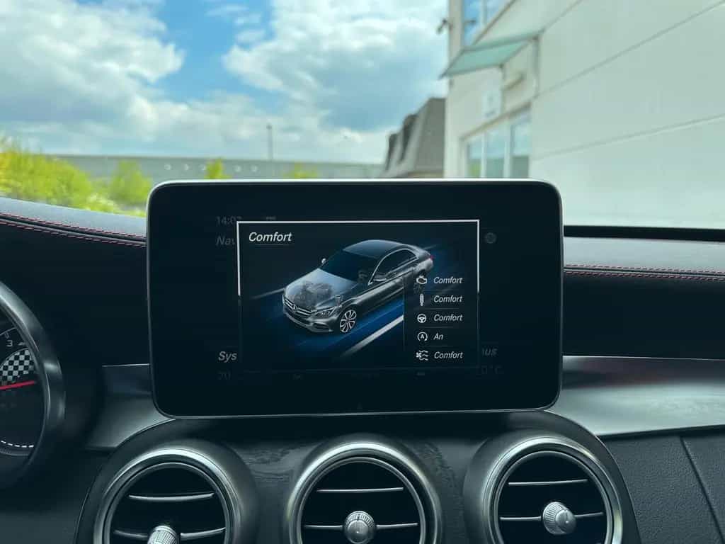 Mercedes-Benz C-Class AMG 4M MULTIB GLASDACH AMBI KAMERA SPORTAGA 01/2017-photo-24