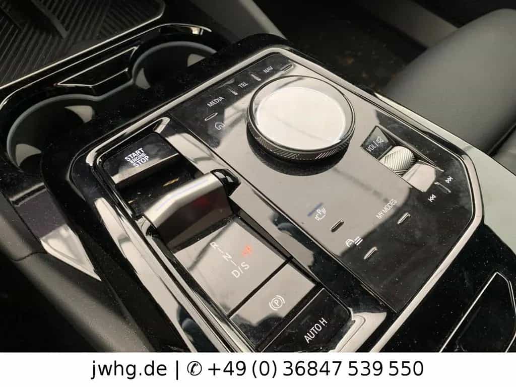 BMW 5 Series 520 d M-Sport 20"|ACC|LED+|Keyl.|H&K|ShadowL 03/2025-photo-11