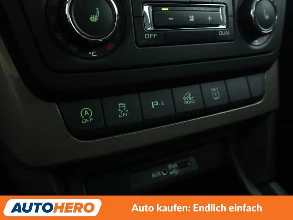 Skoda Yeti 1.4 TSI Style 4x4 Aut.*TEMPO*PDC*SHZ* 11/2017-photo-23