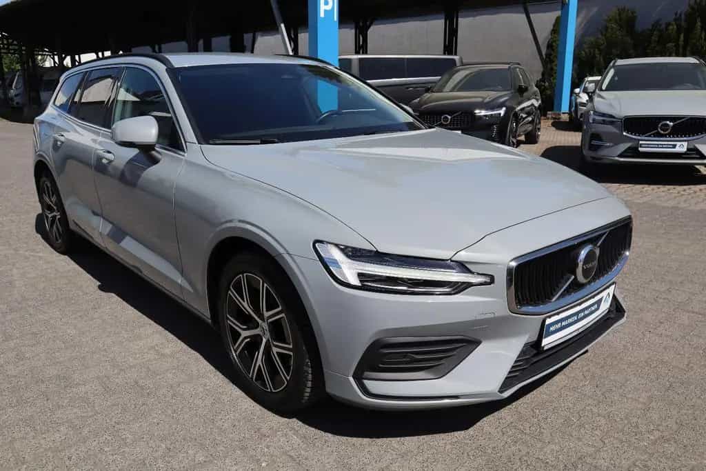 Volvo V60 Kombi Core 04/2024-photo-2