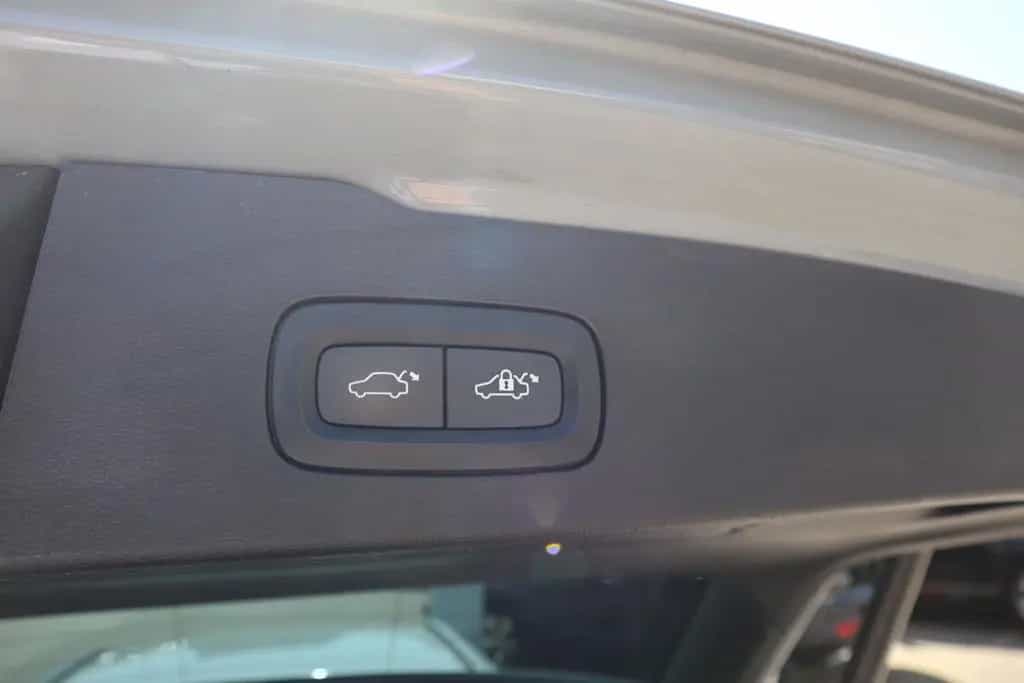 Volvo V60 Kombi Core 04/2024-photo-21