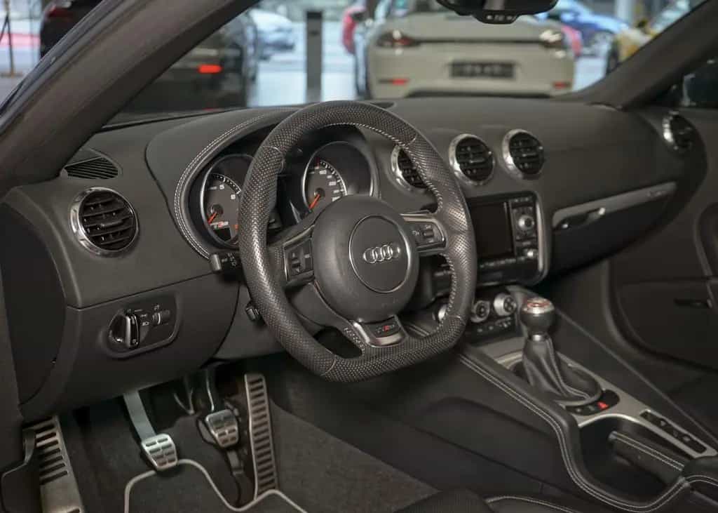 Audi TT RS 2.5 TFSI Roadster quattro 280km/h Schalter 03/2011-photo-24