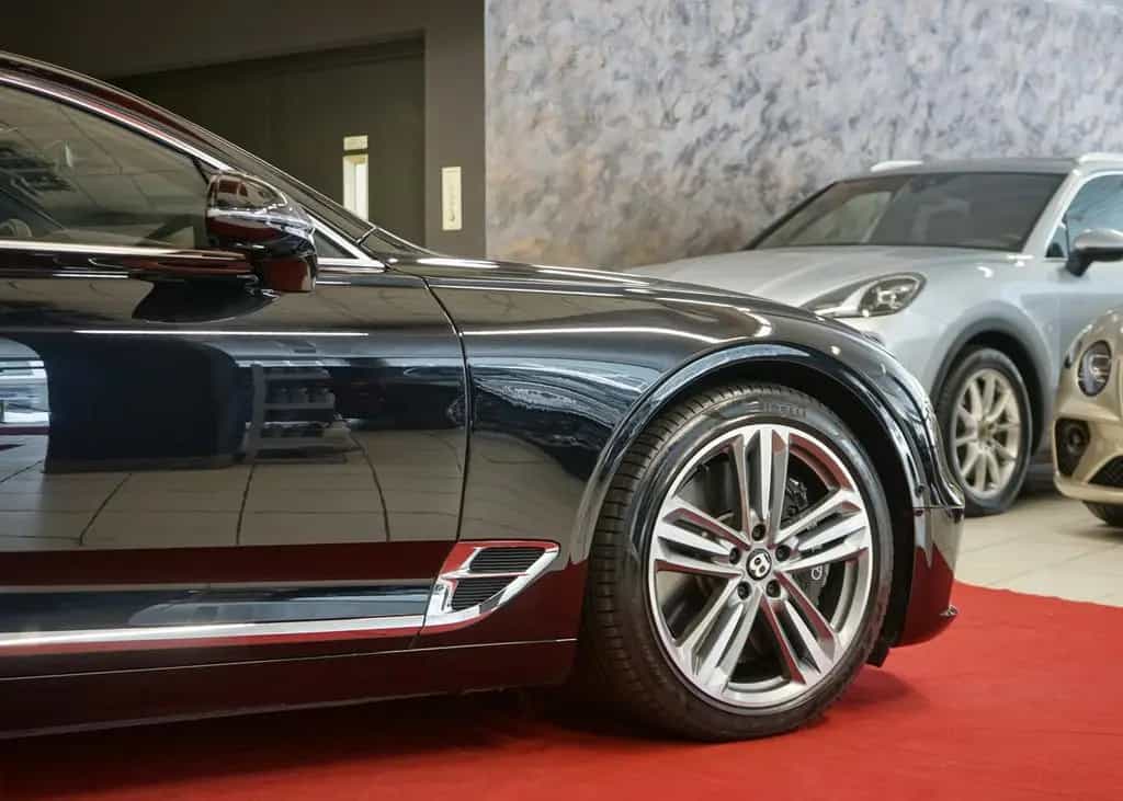 Bentley Continental GT v8 BRD Fzg.Lenkrad Heiz.Totwinkel 01/2024-photo-9