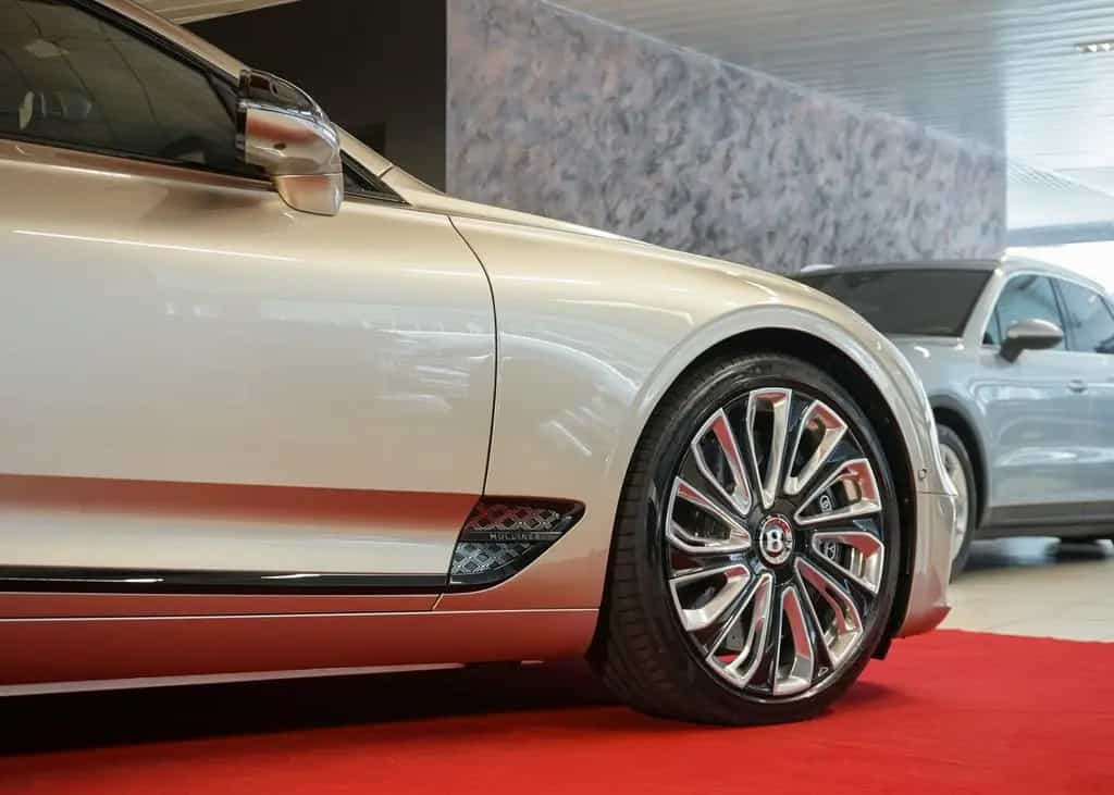 Bentley Continental GT W12 MULLINER ULTIMATE NAIM ACC 10/2023-photo-11