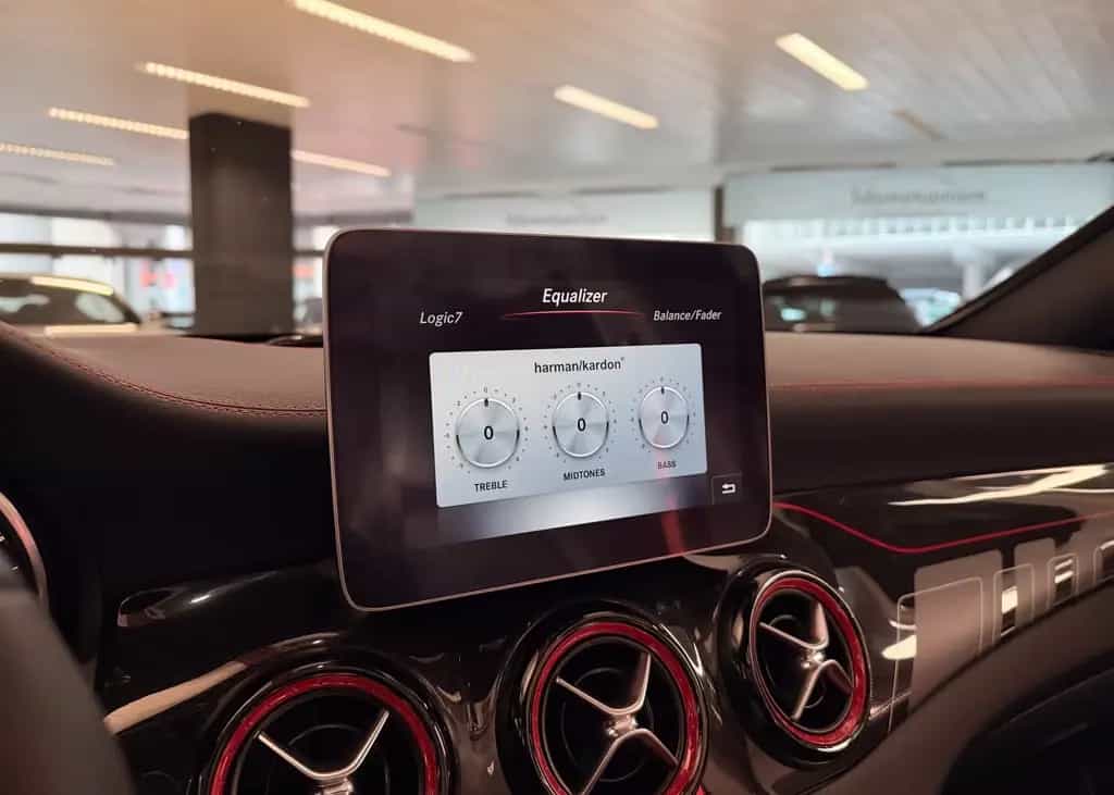 Mercedes-Benz CLA-Class Aero Night Paket MWST 02/2019-photo-28