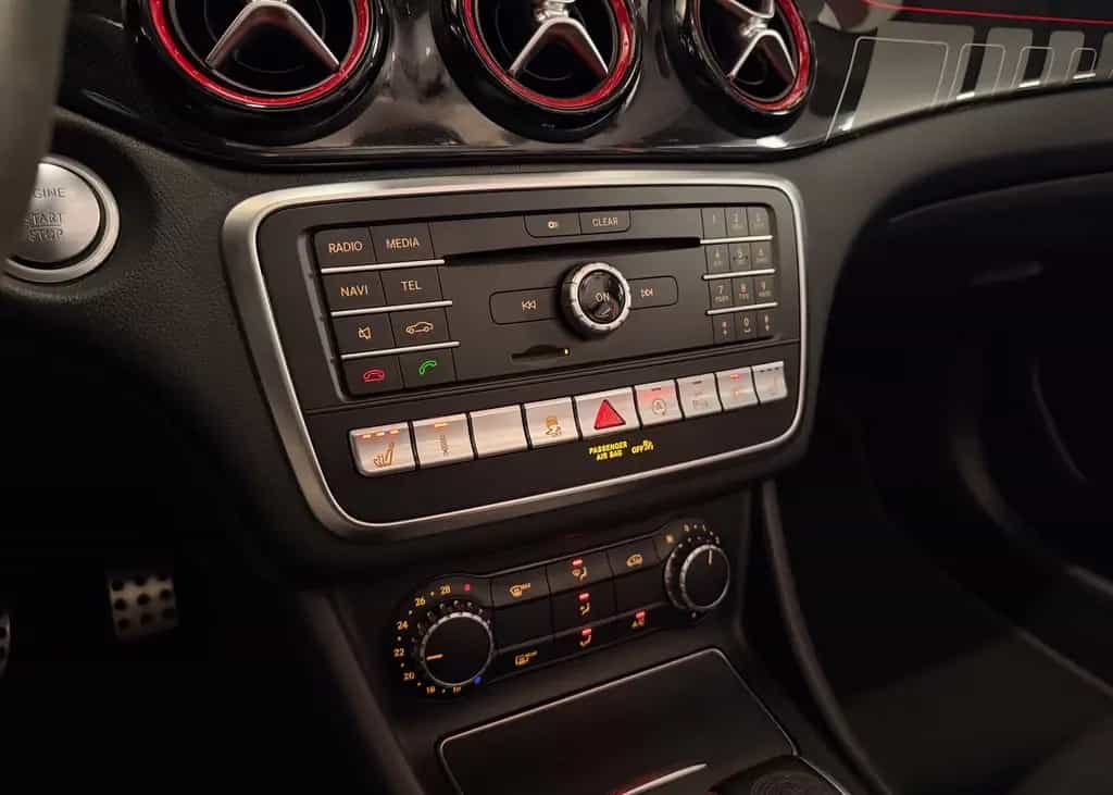 Mercedes-Benz CLA-Class Aero Night Paket MWST 02/2019-photo-29