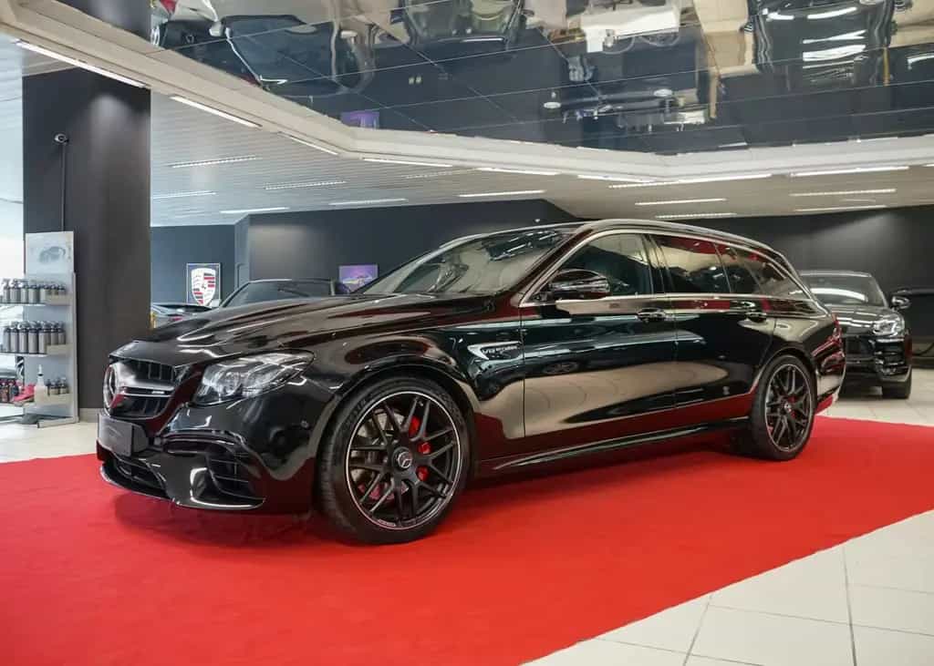 Mercedes-Benz E-Class 63 AMG 4M MWST LED Widescreen Pano Burmester 08/2018-photo-2
