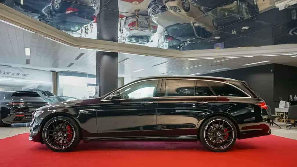 Mercedes-Benz E-Class 63 AMG 4M MWST LED Widescreen Pano Burmester 08/2018-photo-5