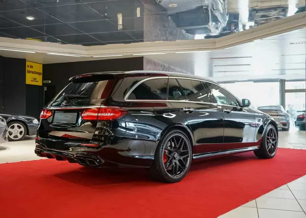Mercedes-Benz E-Class 63 AMG 4M MWST LED Widescreen Pano Burmester 08/2018-photo-9