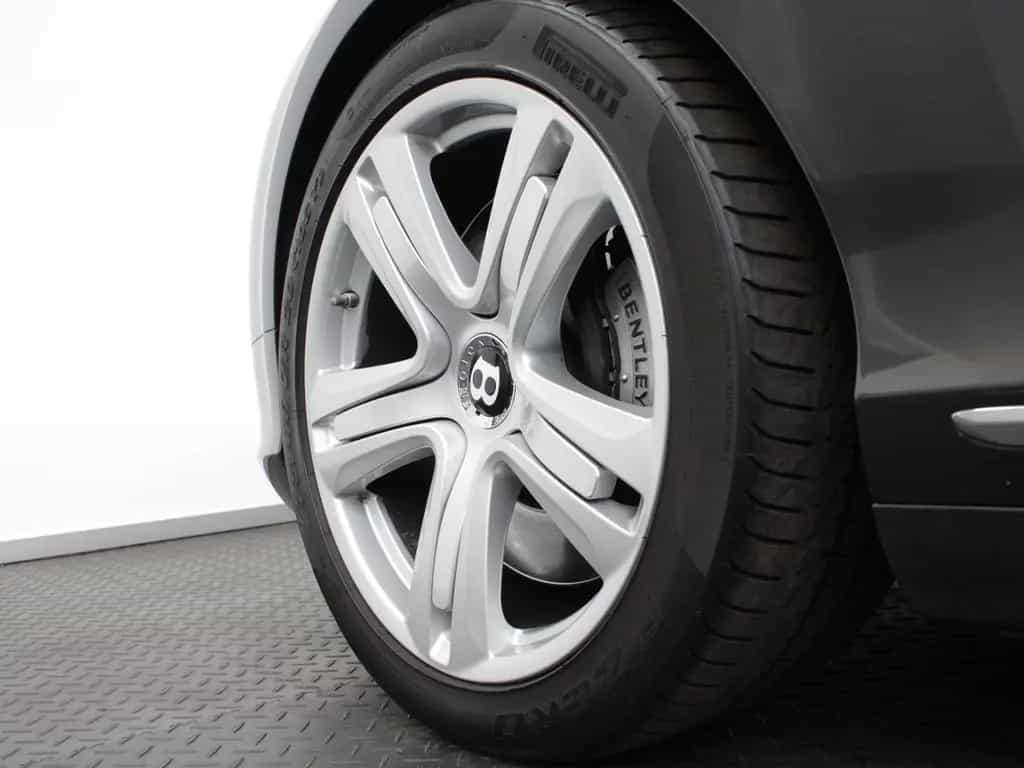 Bentley Continental GTC W12/SCHECKHEFT/MASSAGE/KAMERA 05/2012-photo-13