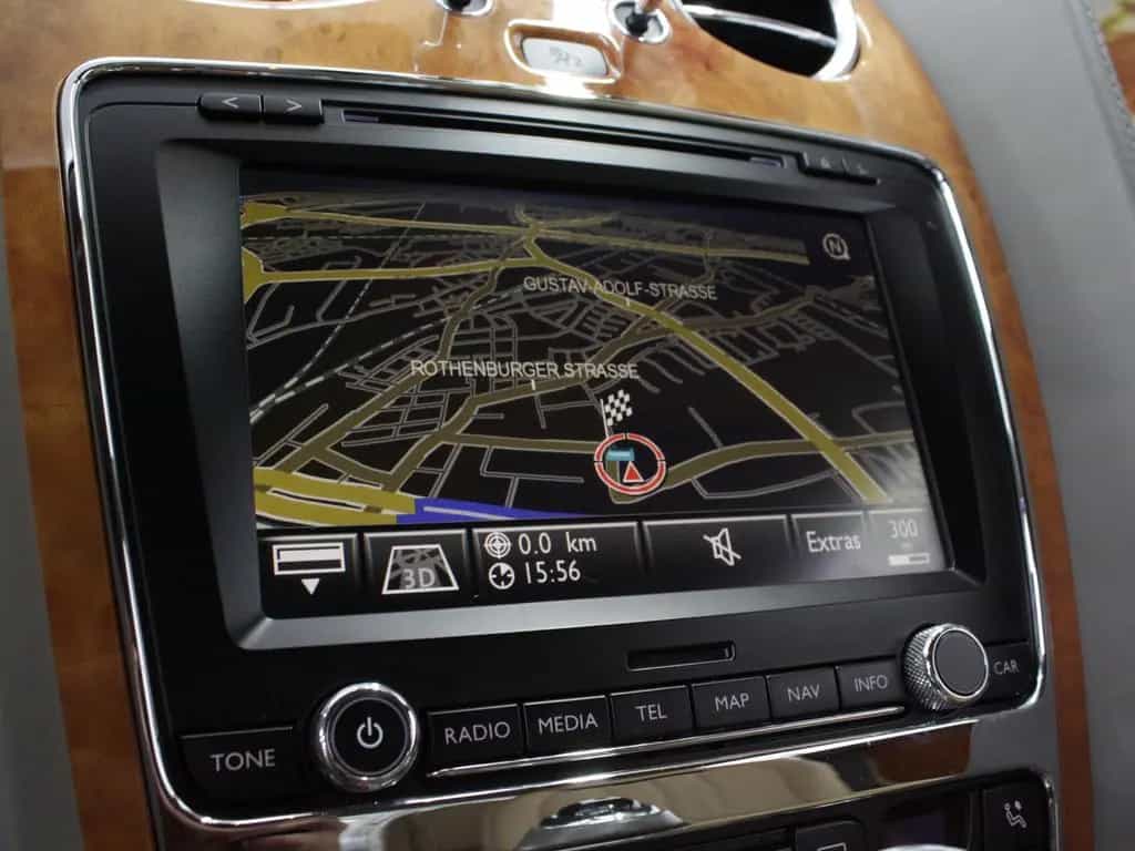 Bentley Continental GTC W12/SCHECKHEFT/MASSAGE/KAMERA 05/2012-photo-15