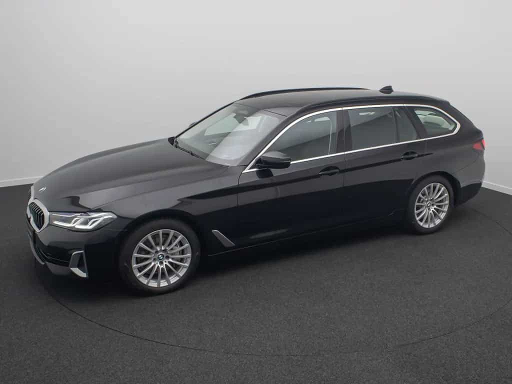 BMW 5 Series 540d xD Luxury Line Panorama H/K HUD Belüftung 12/2022-photo-11