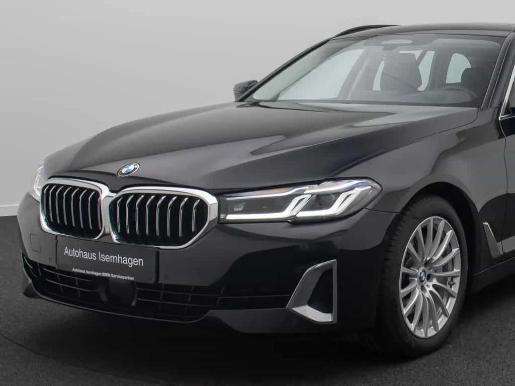 BMW 5 Series 540d xD Luxury Line Panorama H/K HUD Belüftung 12/2022-photo-17