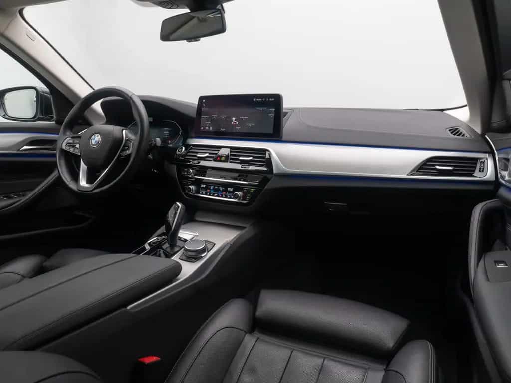 BMW 5 Series 540d xD Luxury Line Panorama H/K HUD Belüftung 12/2022-photo-41