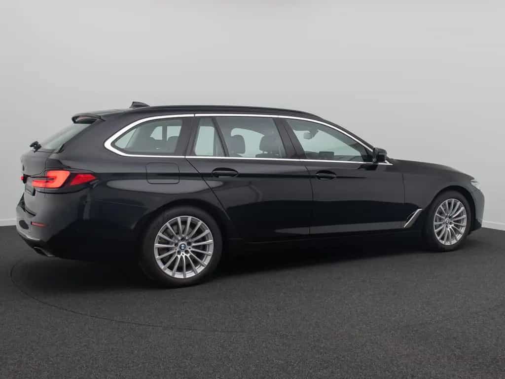 BMW 5 Series 540d xD Luxury Line Panorama H/K HUD Belüftung 12/2022-photo-5